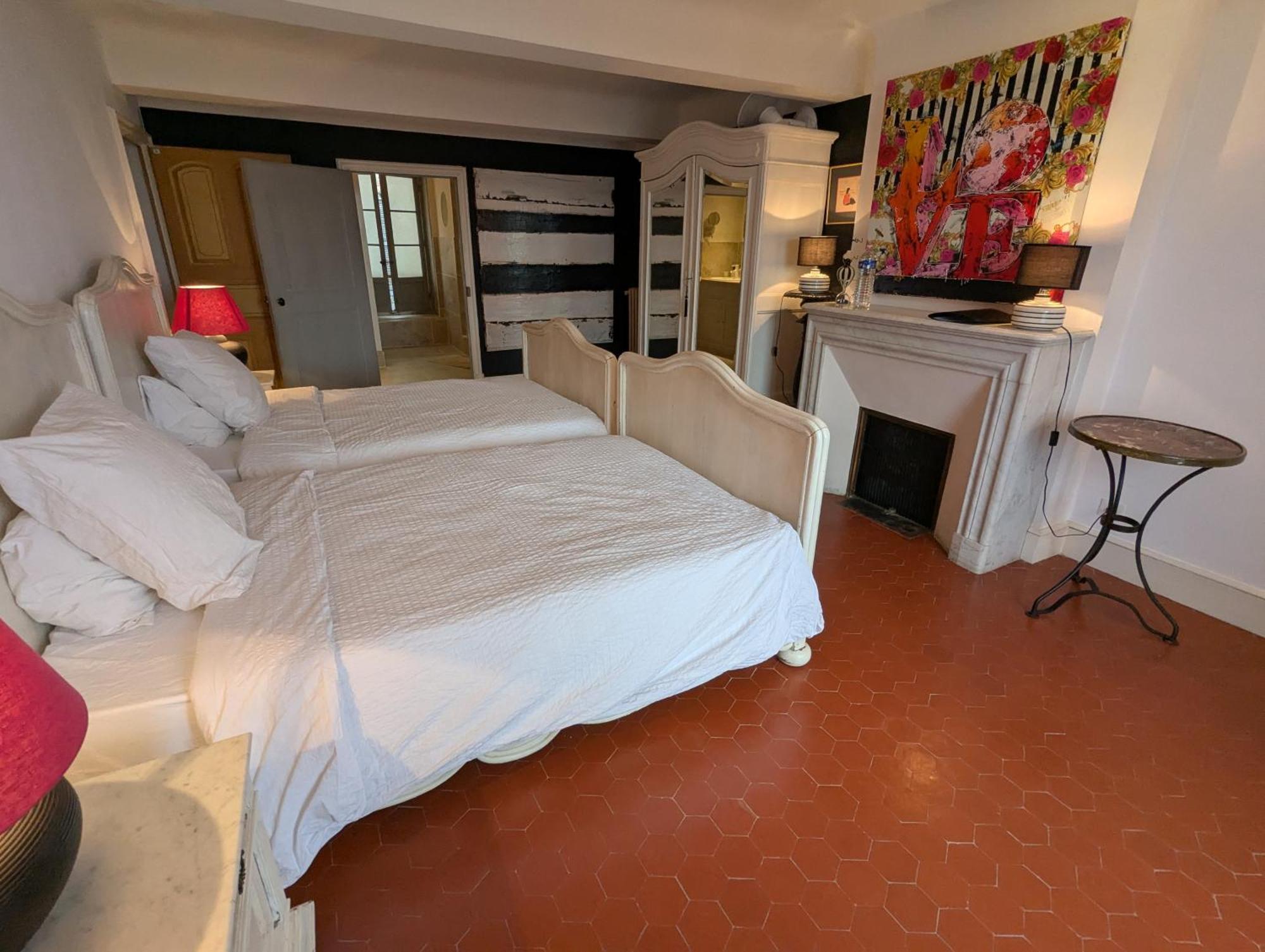 Les Chapeliers Bed and Breakfast Claviers Buitenkant foto