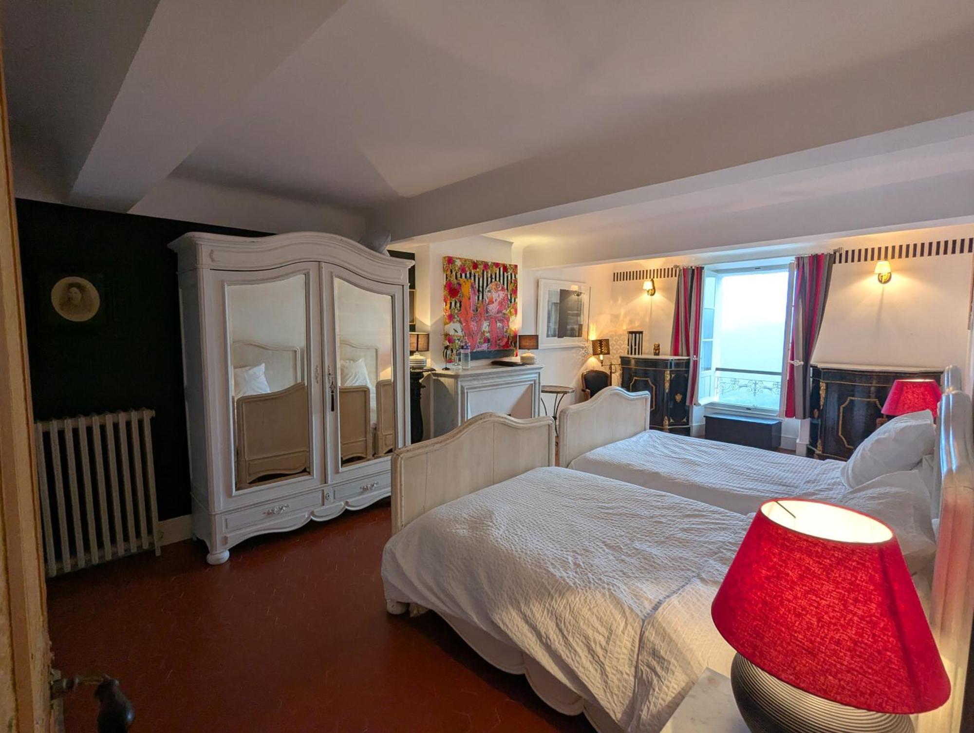 Les Chapeliers Bed and Breakfast Claviers Buitenkant foto