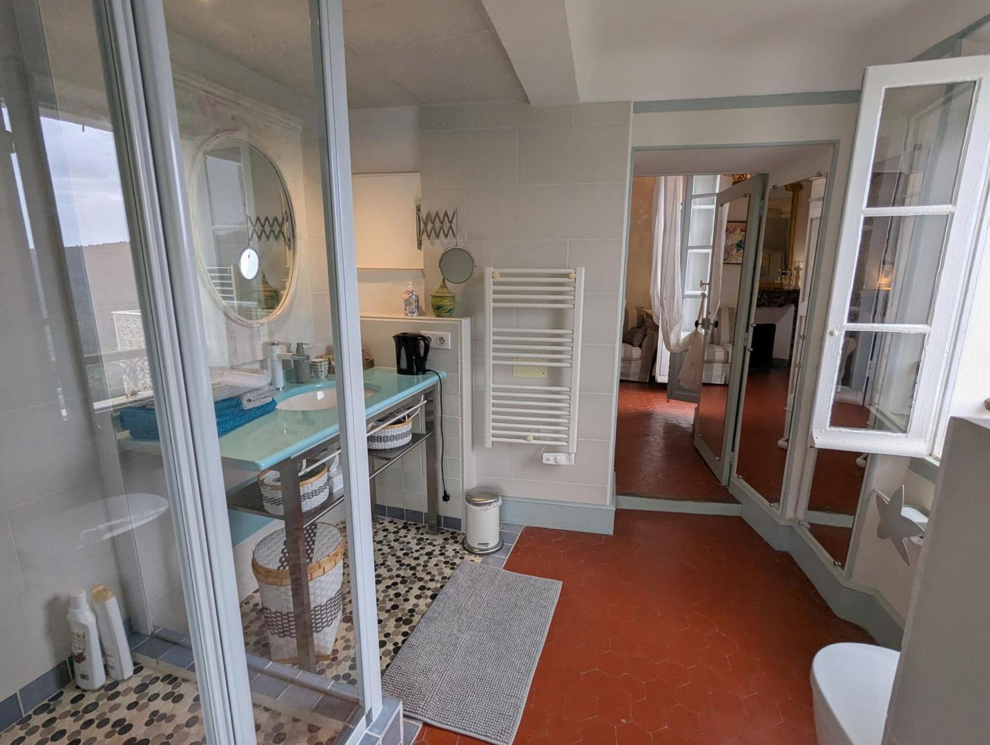 Les Chapeliers Bed and Breakfast Claviers Buitenkant foto