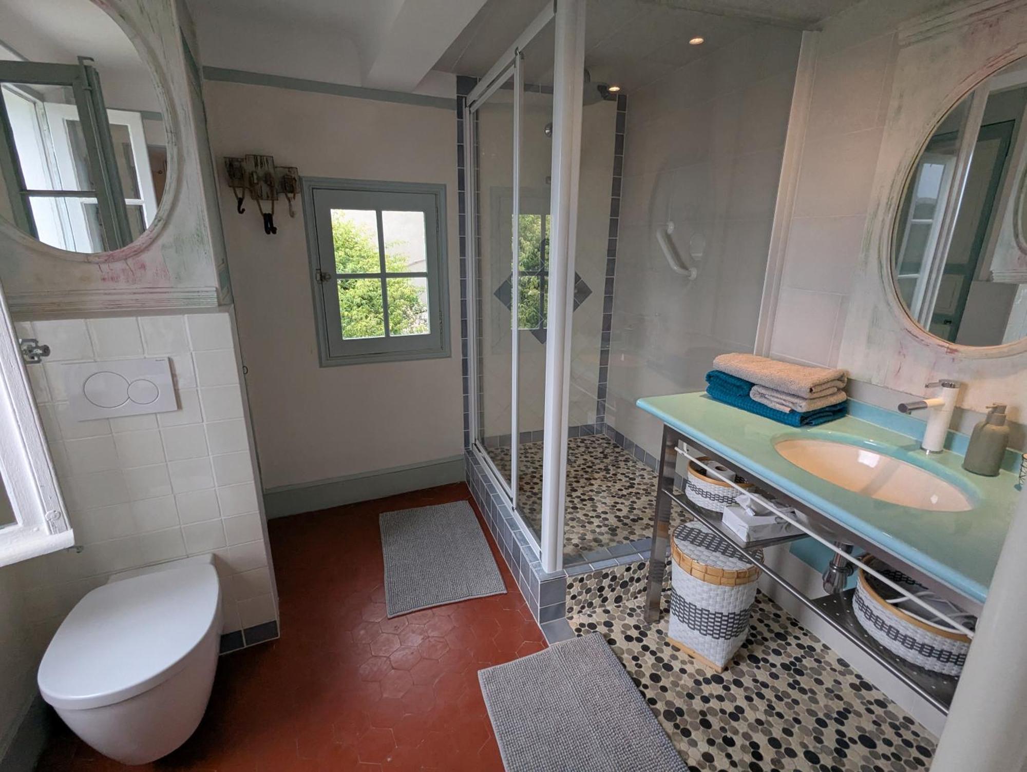 Les Chapeliers Bed and Breakfast Claviers Buitenkant foto