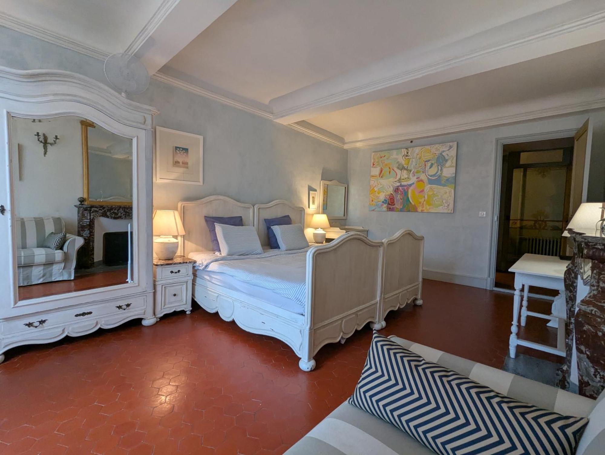 Les Chapeliers Bed and Breakfast Claviers Buitenkant foto