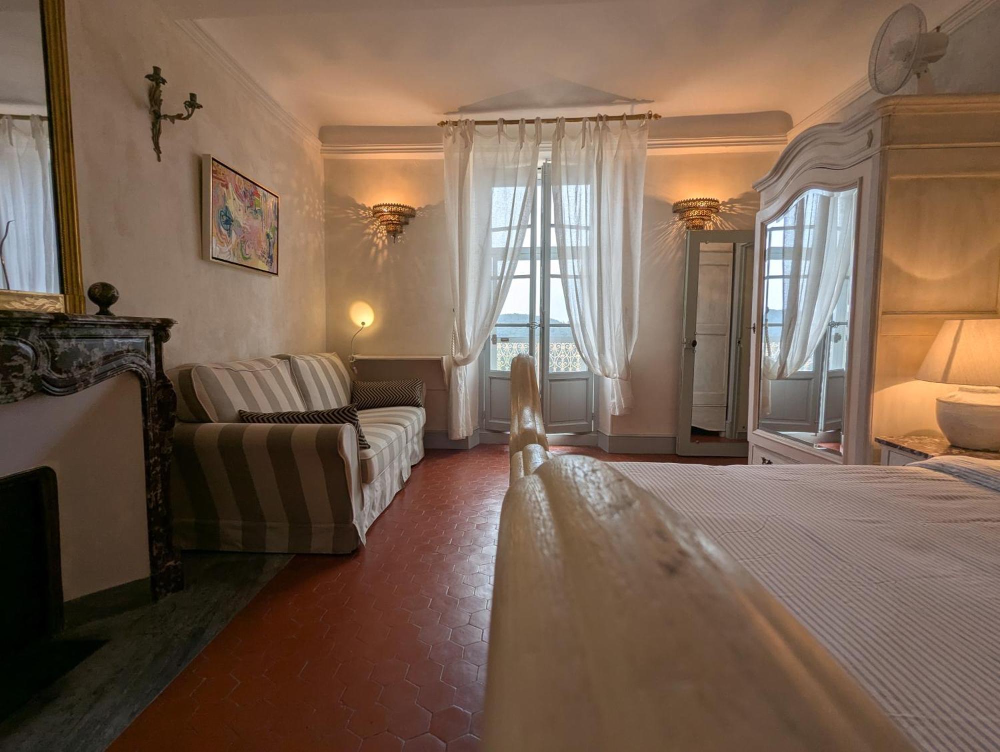 Les Chapeliers Bed and Breakfast Claviers Buitenkant foto