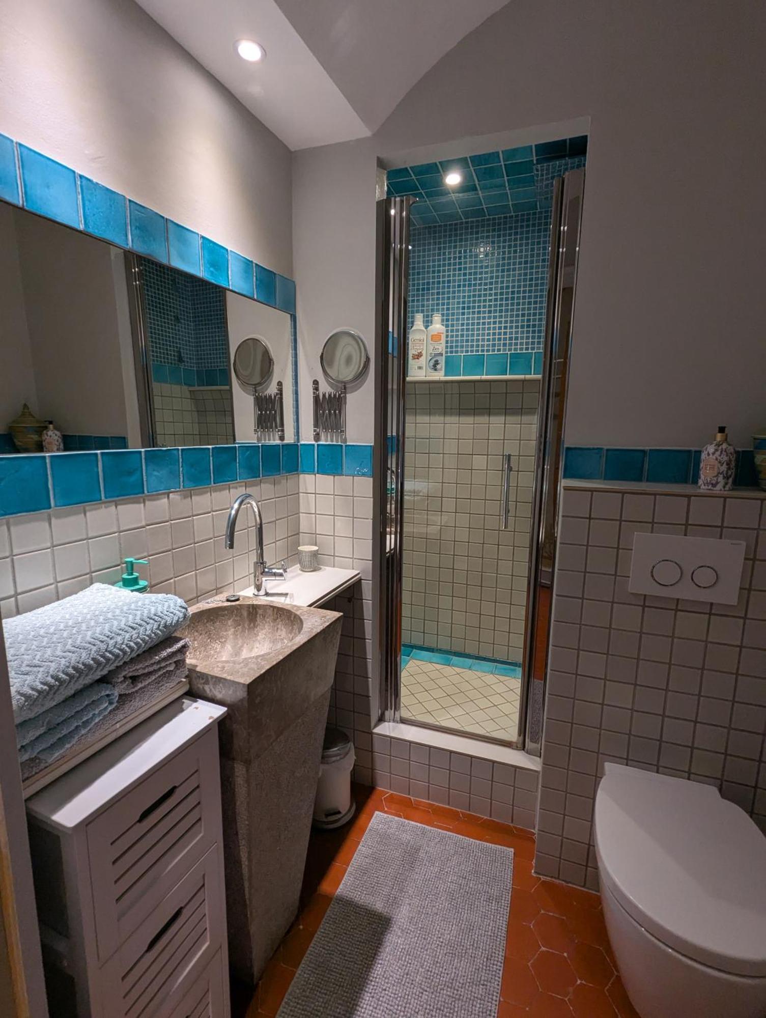 Les Chapeliers Bed and Breakfast Claviers Buitenkant foto