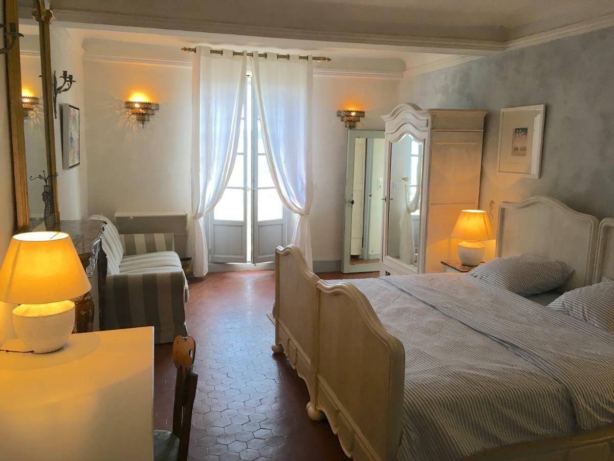 Les Chapeliers Bed and Breakfast Claviers Buitenkant foto